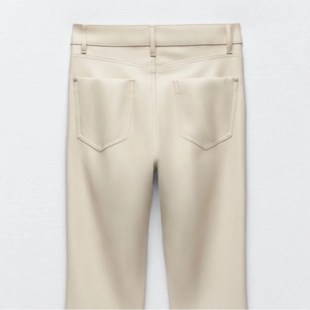Zara NWT semi cropped kick flare faux leather cream ivory pants - SIZE 6